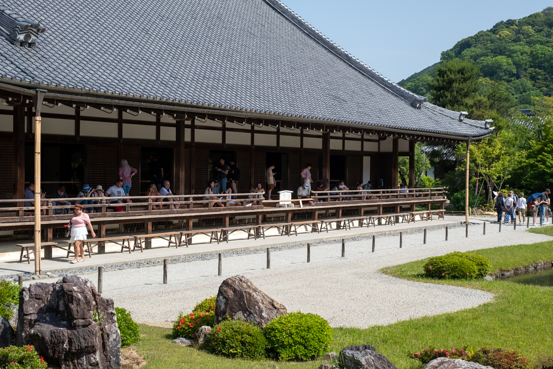 The veranda of the dharma hall faces the garden. As with most temples, you must take your shoes off to be able to walk inside the temple.